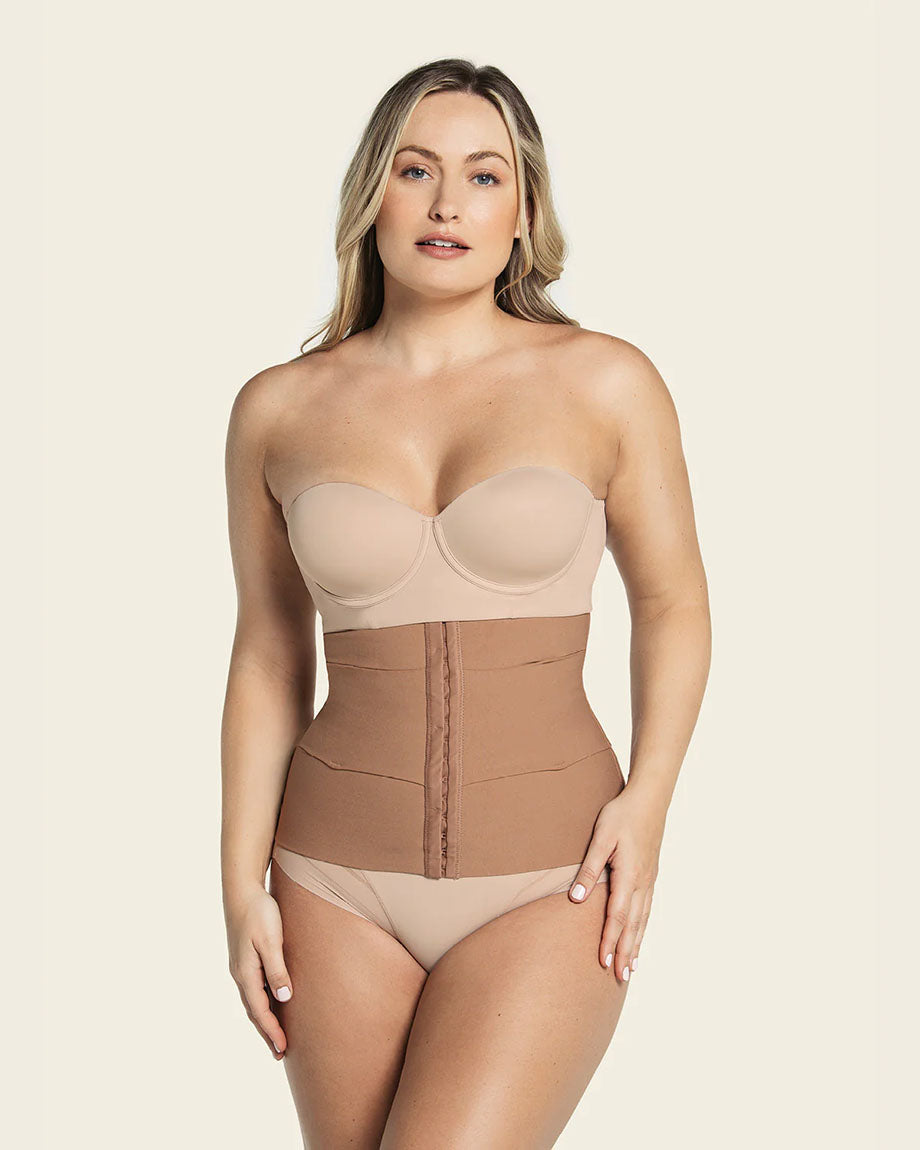 dress in belly-flattening fashions How To Make Your Stomach Look Flat in Clothes