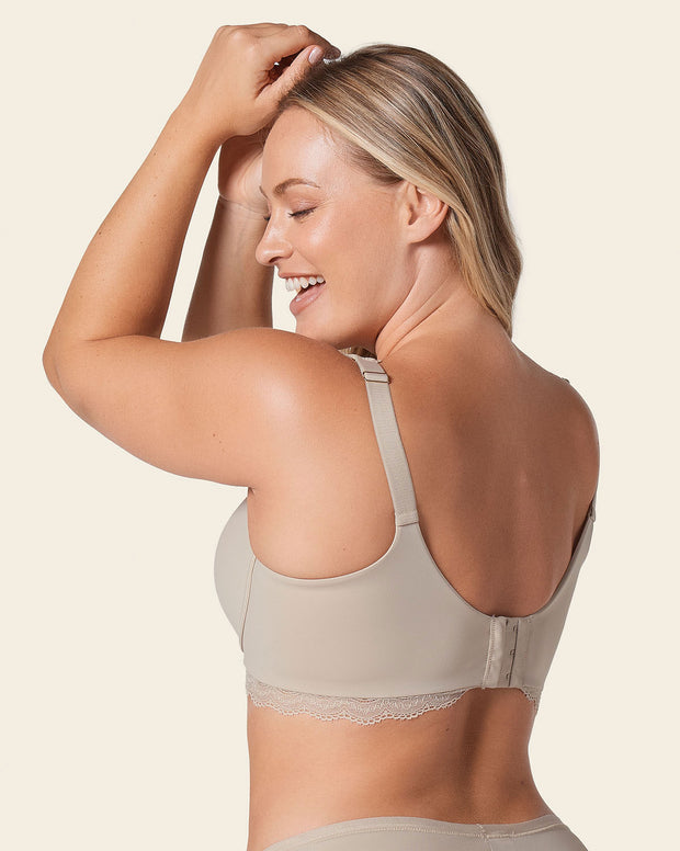 Deep coverage bra: soft lightly-lined lace underwire bra