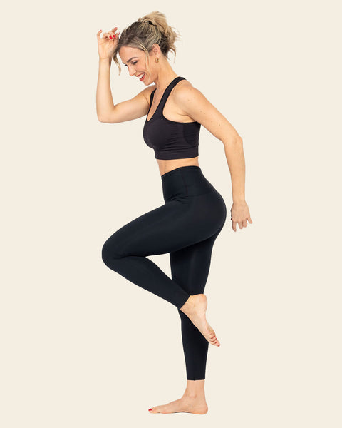 Super-soft moderate compression butt lift legging activelife#color_700-black