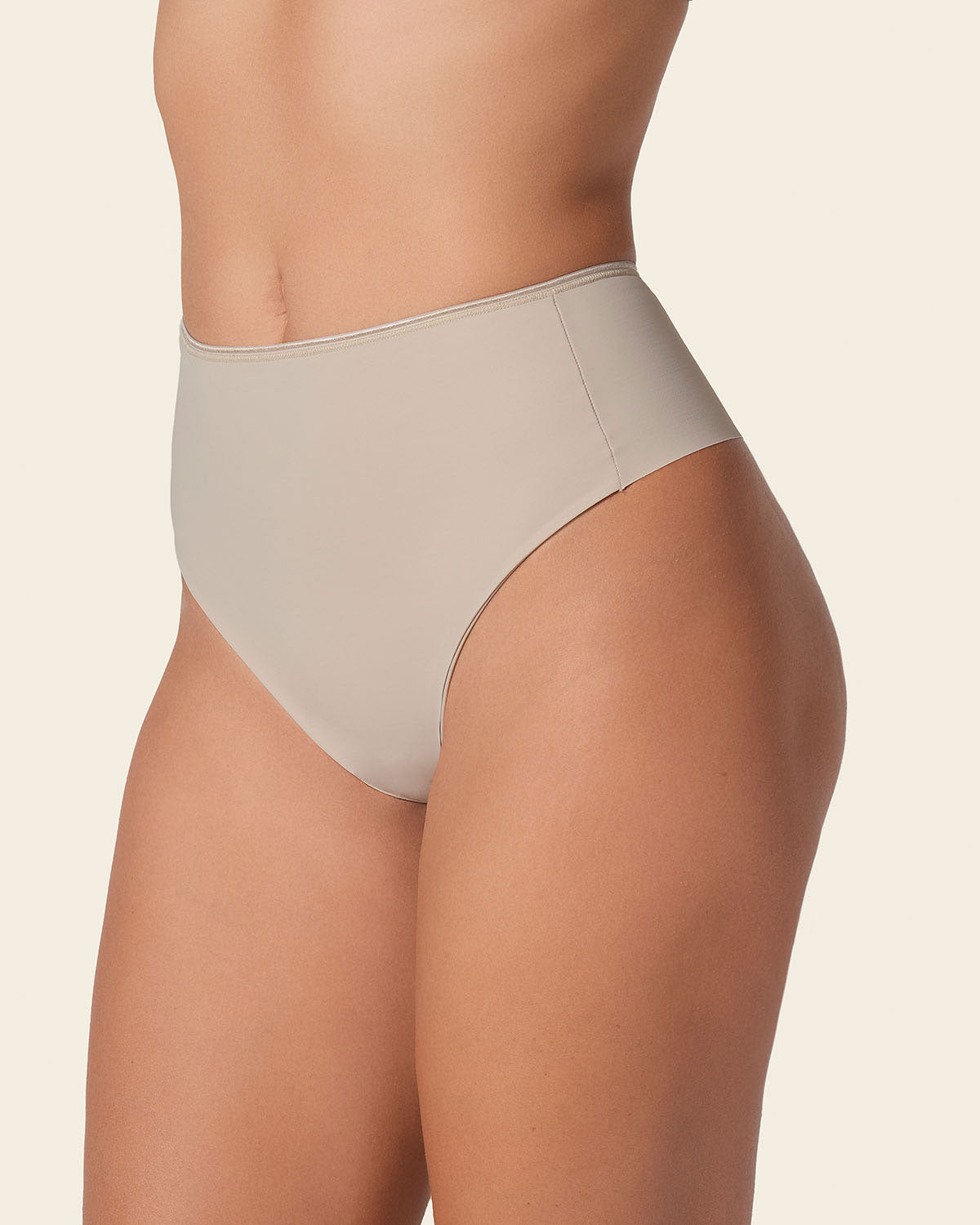 Seamless Thong Shaper Panty Leonisa