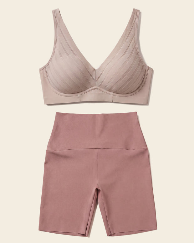 Daily Bra & PowerStay Short en Piel y Marrón