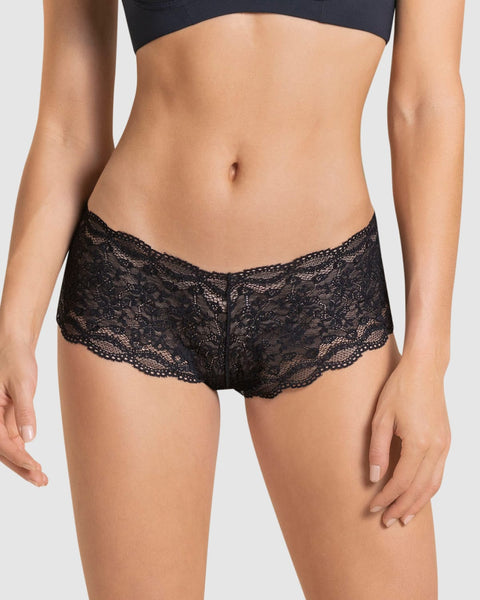 Hiphugger style panty in modern lace#c