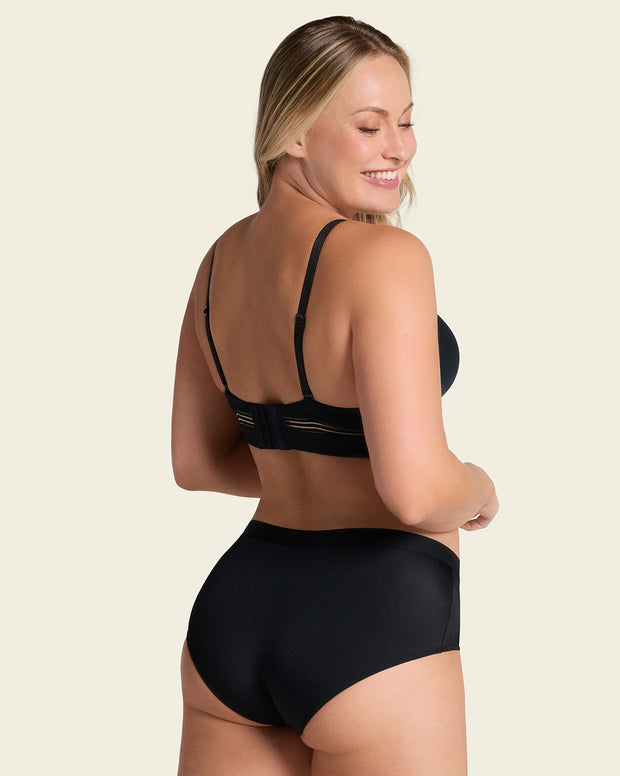 Semi low-rise smooth hiphugger panty