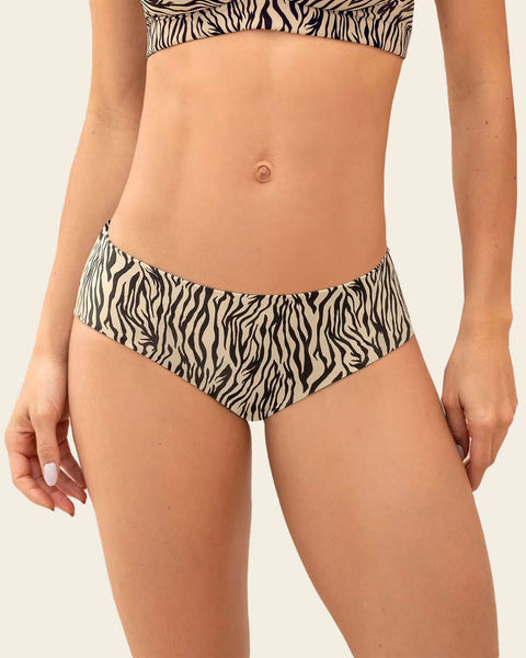 Leonisa Seamless Hipster Panties for Women - No Show Hiphugger