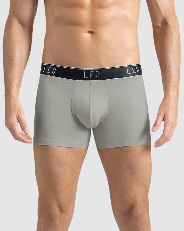Ultra-Light Trunk with Ergonomic Pouch#color_710-light-gray
