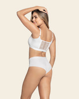 #color_000-white