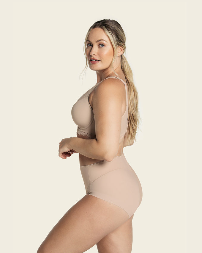 Deep coverage bra: soft lightly-lined lace underwire bra#color_802-nude