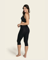 High-waisted shaper capri#color_700-black