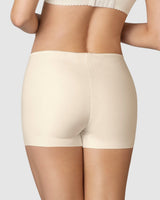 Eco-friendly seamless panty short made of recycled plastic bottles#color_253-ivory
