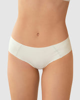 Seamless hipster panty with decorative contrast stitching#color_253-ivory
