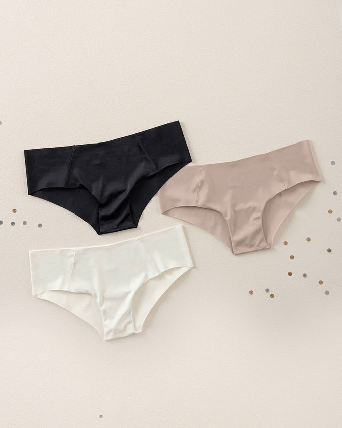 Seamless hipster panty with decorative contrast stitching#color_253-ivory