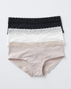 3-Pack hipster style panties with waistline lace trim