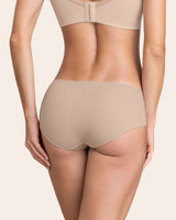 Low-rise hiphugger panty with ultra-flat seams#color_802-nude