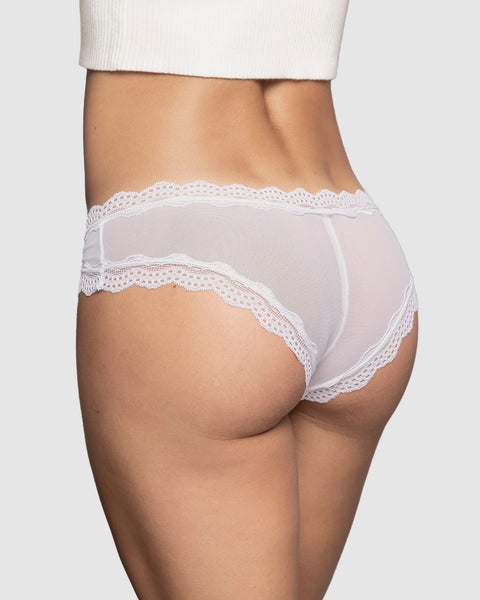 Super soft cheeky panty with delicate lace trim#color_000-white